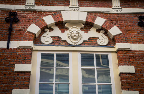 istock relief above a doorway 671861118