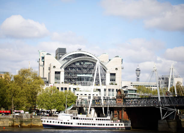 istock London day and night.March 2017 671906318