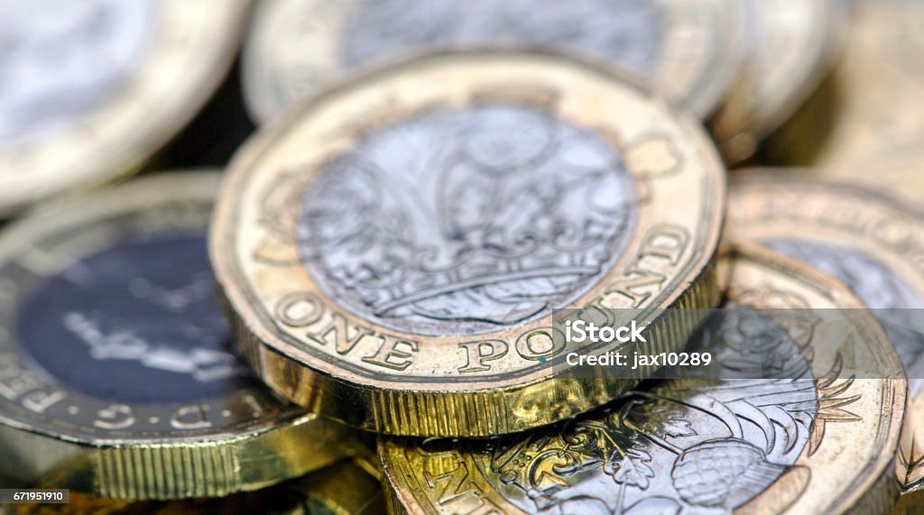 Monedas de libra - Reino Unido - Foto de stock de Reino Unido libre de derechos