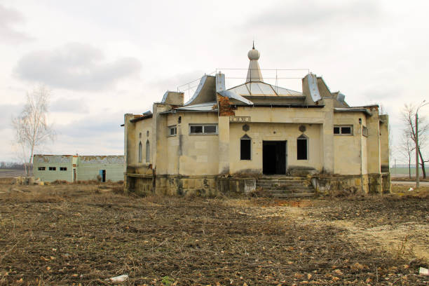 istock Old abandoned building in Ukraine 672014566