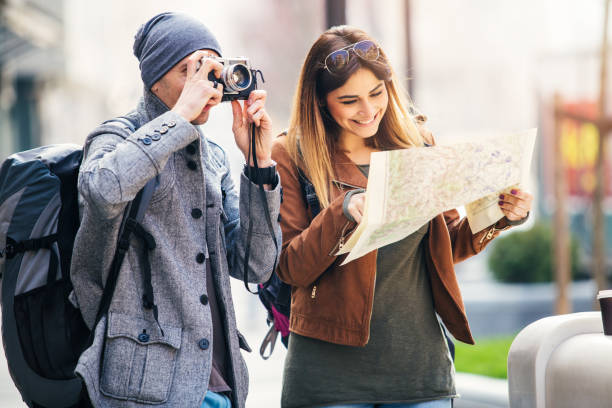 istock Tourists Sightseeing City 672020058