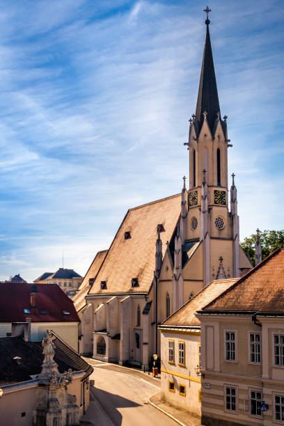 istock Medieval town of Melk in Austria 672100432