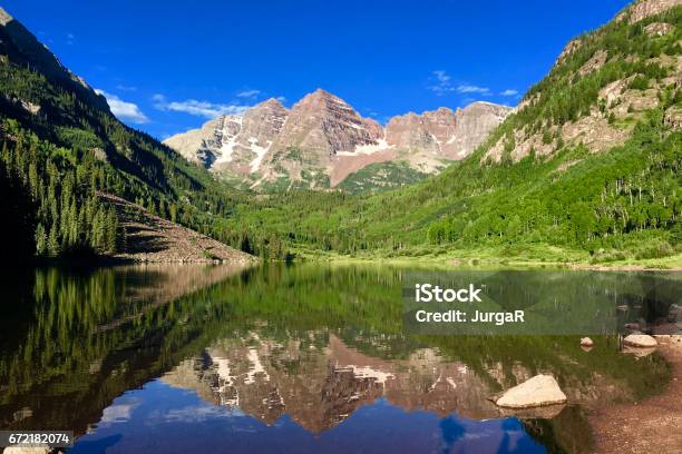 Maroon Bells Lake Reflections In Summer Stock Photo - Download Image Now - Maroon Bells, Summer, Colorado