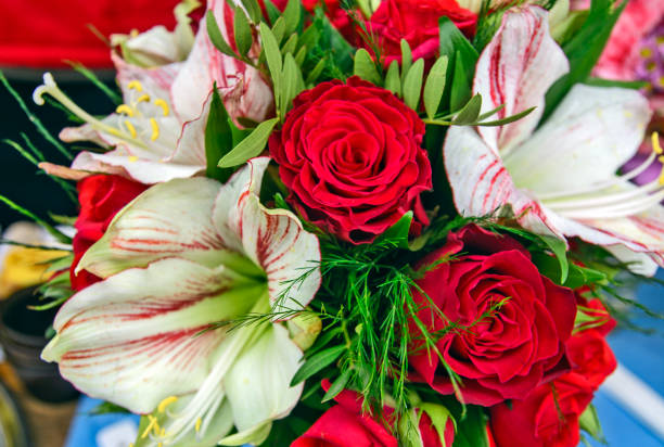 istock Bouquet of flowers 672192168