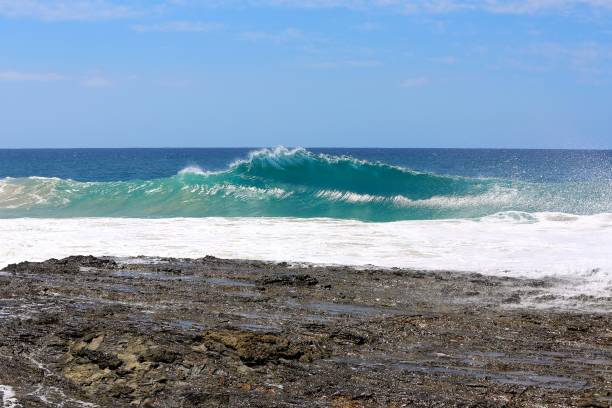 Snapper Rocks Perfect Surf 30+ World Surf League Stock Photos, Pictures & Royalty-Free Images - iStock