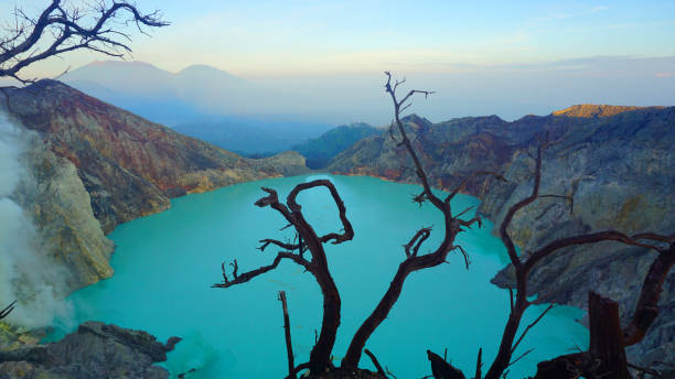 istock Kawah Ijen, The Sulfuric Lake 672256380