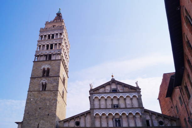 istock Cathedral of Saint Zeno, Pistoia 672366444