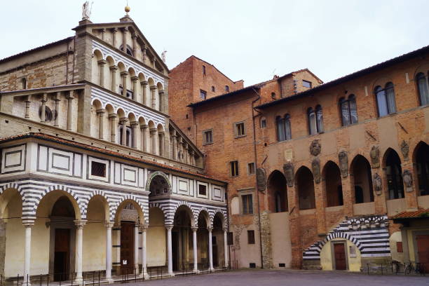 istock Cathedral of Saint Zeno, Pistoia 672368512
