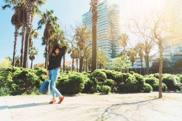 istock Woman shopping in Barcelona 672376552