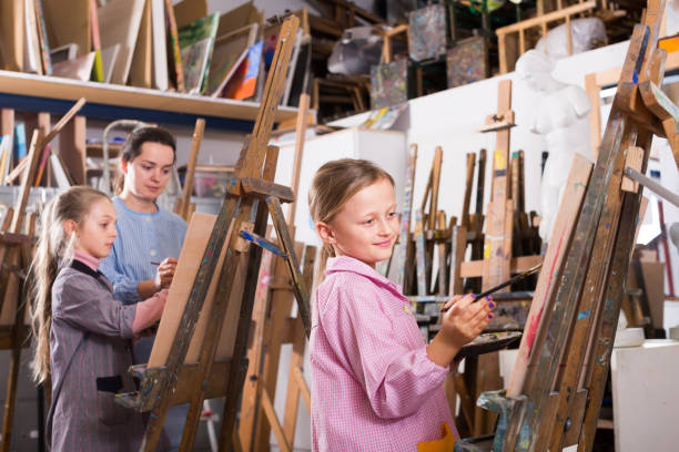 istock Children diligently draw the lesson 672411778