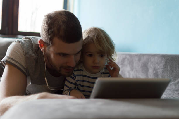 istock Let's listen some music 672416060