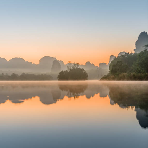 istock Beautiful sunrise at the Lake 672425920