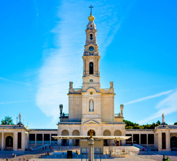 istock Sanctuary of Fatima, Portugal 672449734