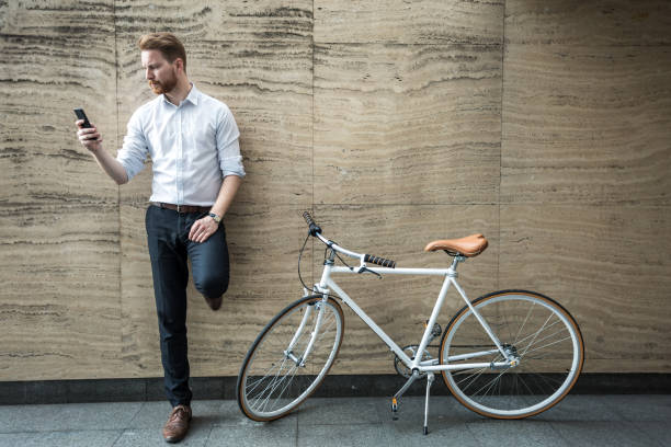 istock Young businessman on the go 672459422