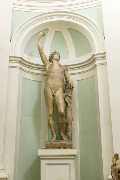 istock Sculpture at Florence Uffizi Gallery 672481498