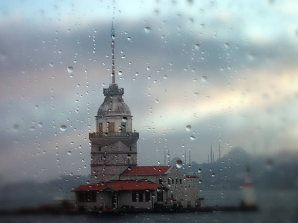 maiden's tower in Istanbul, Turkey An image of maiden's tower in Istanbul, Turkey maidens tower turkey photos stock pictures, royalty-free photos & images
