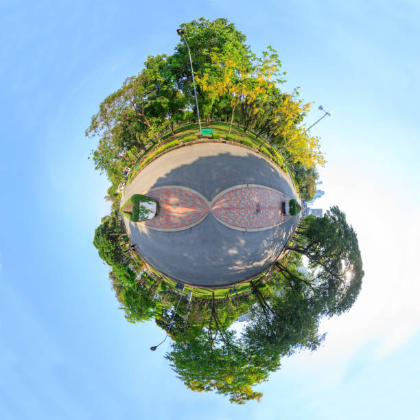 istock Circle Panorama of public park 672517678