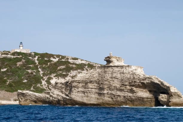 istock High white cliffs of Bonifacio 672527864
