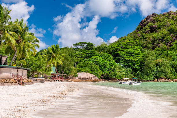 istock Beautiful beach at Seychelles 672610396