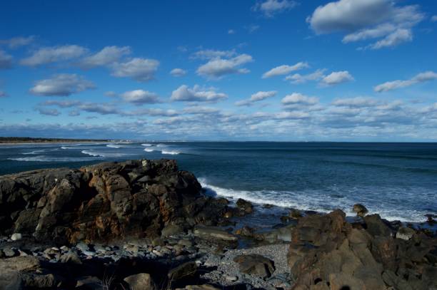 istock Rocky Coastline of Maine 672618278