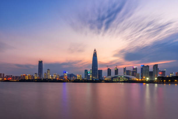 istock Shenzhen Bay buildings and skyline 672729034
