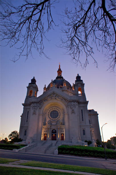 istock Cathedral of St. Paul 672731204