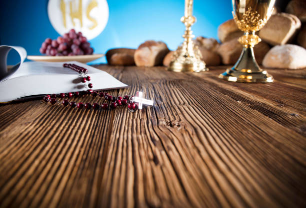 http://www.avalonstudio.eu/istock/communion2.jpg 
