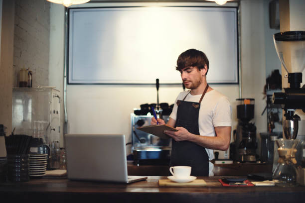 istock Cafe Coffee Waiter Staff Serving Cafeteria Apron Concept 672823840