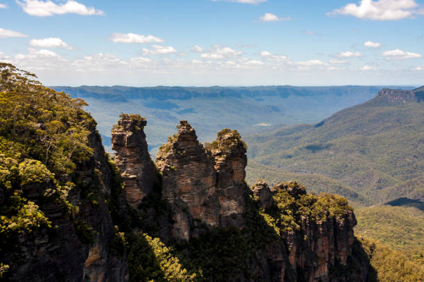 istock Three Sisters, Blue Mountains, New South Wales, Australia 672825868