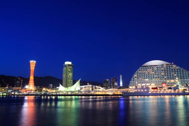 istock Night view of Kobe 672840330