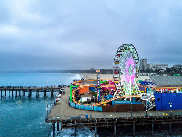 샌타모니카 부두 - santa monica pier city of los angeles los angeles county aerial view 뉴스 사진 이미지