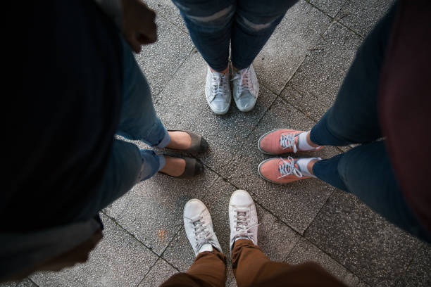 istock Circle of friends 672944948