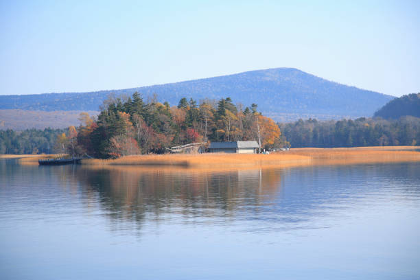istock AKAN Lake cholly island 672978558