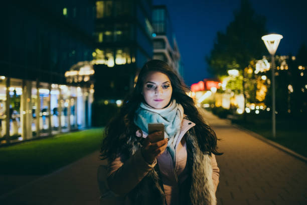 istock women Night in the city 673027402