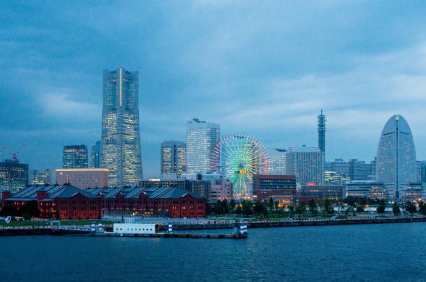 istock Minato Mirai the night view 673052420