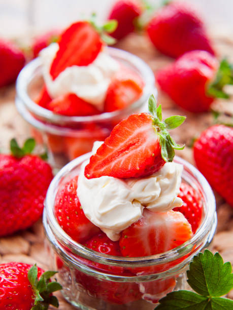 istock Strawberry Cream Dessert Macro 673078684