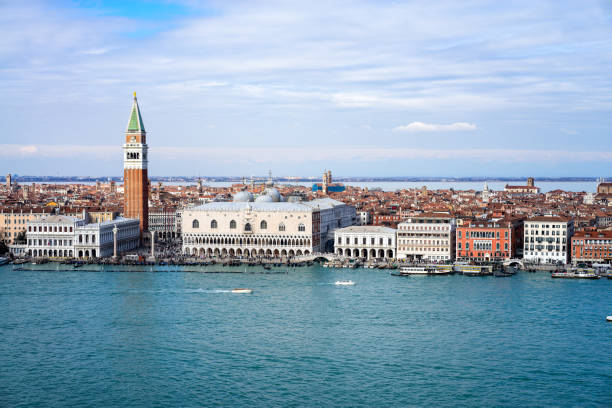 istock Venice lagoon with cityscape, Italy 673114826