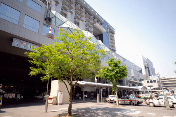 istock Kyoto station building 673128084