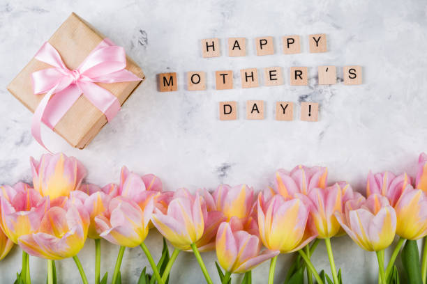 istock Mother's day card with coffee, present 673158596
