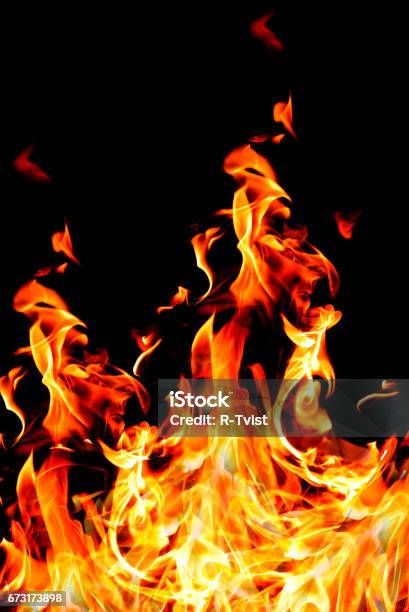 Foto Api Membara Api Membakar Api Kertas Terbakar Membara Terisolasi Pada Latar Belakang ...
