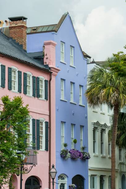 istock Rainbow Row, Charleston, South Carolina 673202956