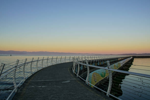 istock Harbor Breakwater in Victoria, British Columbia 673229796