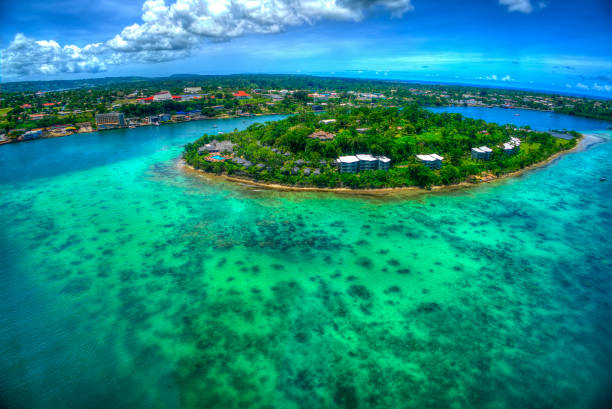 baia di port vila- vila,vanuatu - aircraft point of view foto e immagini stock