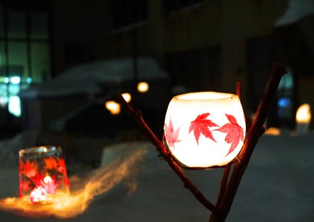 istock Way to the barrel snow light 673240702