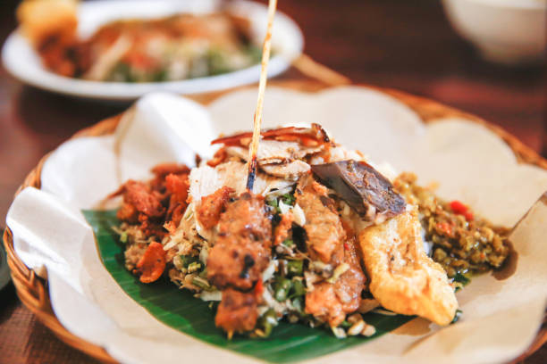 istock Indonesian roast pork - babi guling 673294284