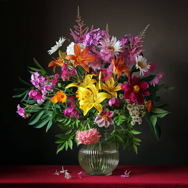 istock Bouquet from cultivated flowers 673298184
