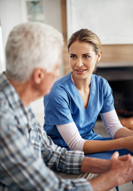 istock I'm here to care for you now 673305012