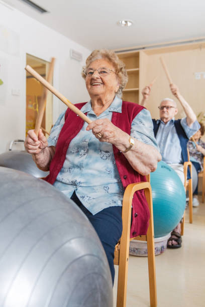 istock Active Seniors Having Physical Theraphy In The Retirement Home 673350786