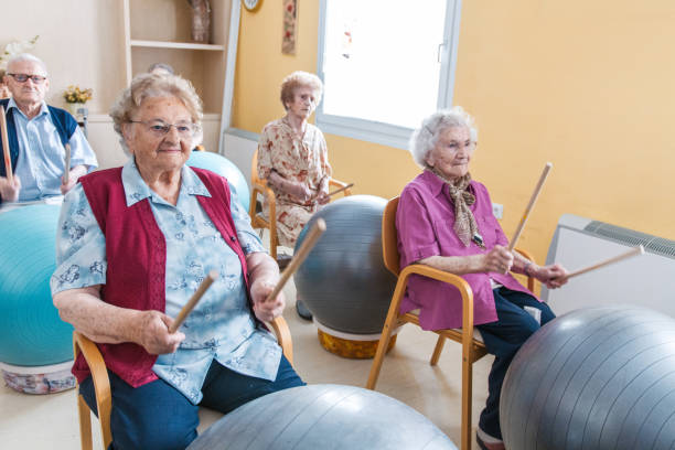 istock Active Seniors Having Physical Theraphy In The Retirement Home 673350804