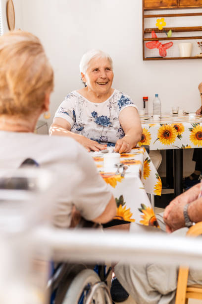 istock Breakfast Time For Seniors In The Retirement Home 673350862